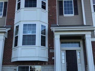2507 Dunraven Ave, Naperville, IL 60540