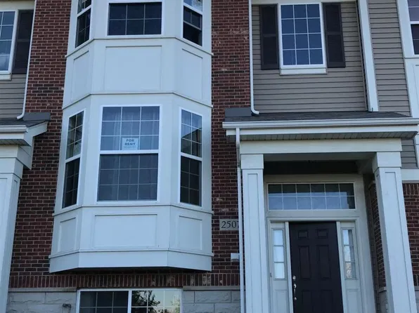 2507 Dunraven Ave, Naperville, IL 60540