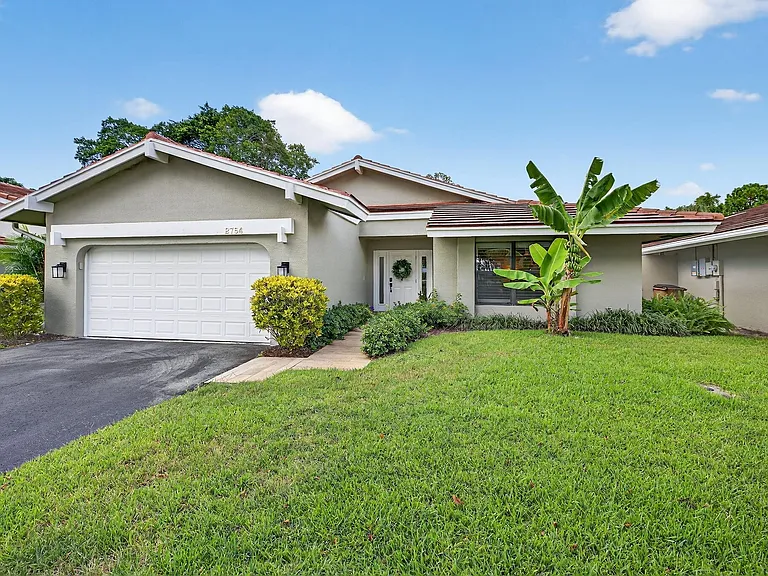 2754 Deer Creek Kelly Brooke Ln — Photo 3