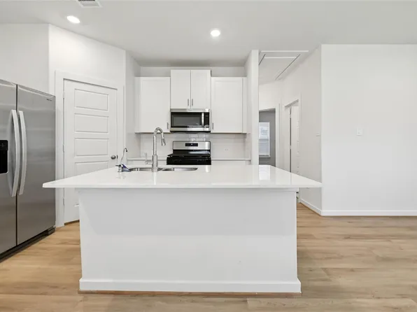 2310 Pioneer Landing Ln, Crosby, TX 77532