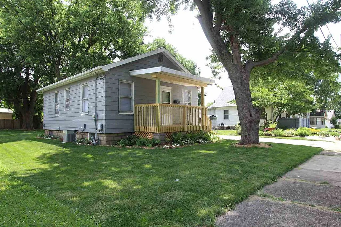 3904 N Columbus Ave photo 1