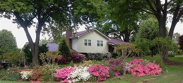 1st image of 218 Ellington St