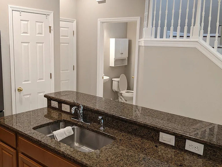 96 Canterbury Bell Dr — Photo 8