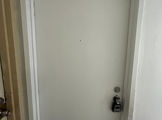 26 Library St #2H, Williamstown, NJ 08094