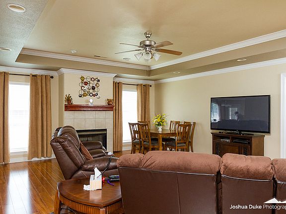 5th image of 2667 E Dewberry Ct