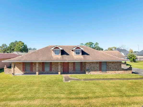 2027 S Edward Ave, Gonzales, LA 70737