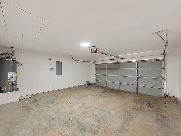 3004 Sweetleaf Dr — Photo 12