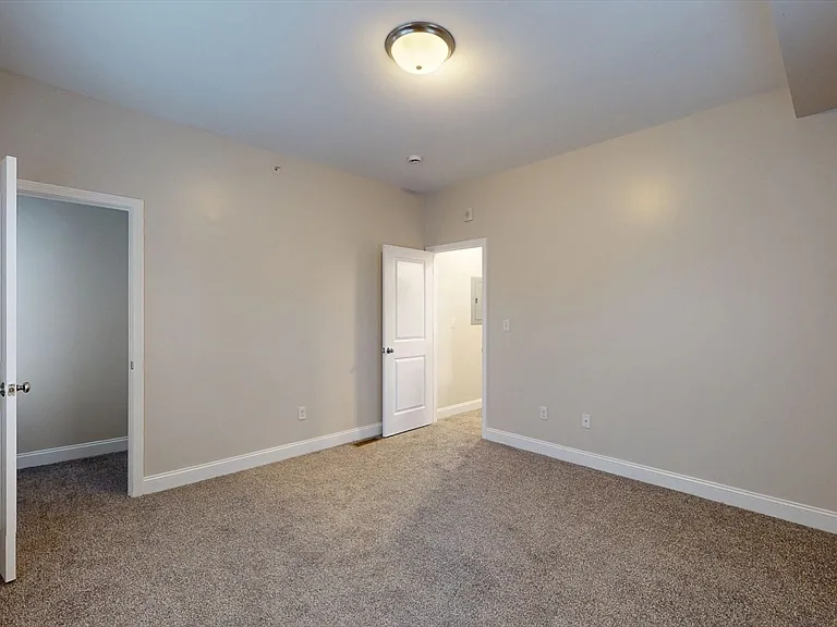 60 Holworthy St #6 — Photo 14