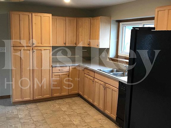 2nd image of 155 Berkshire Dr