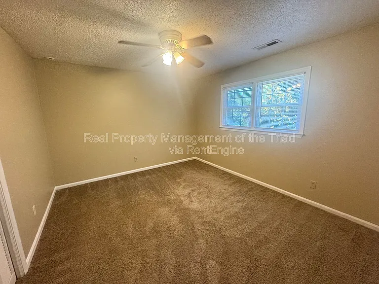 2393 Spicewood Dr — Photo 14