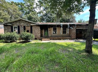 203 Pinewood St, Ladson, SC 29456