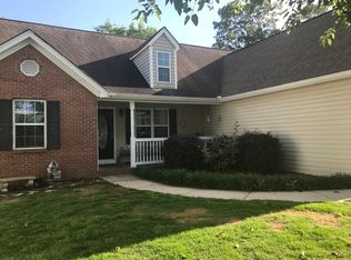 114 Pleasant Ridge Cir, Rock Spring, GA 30739