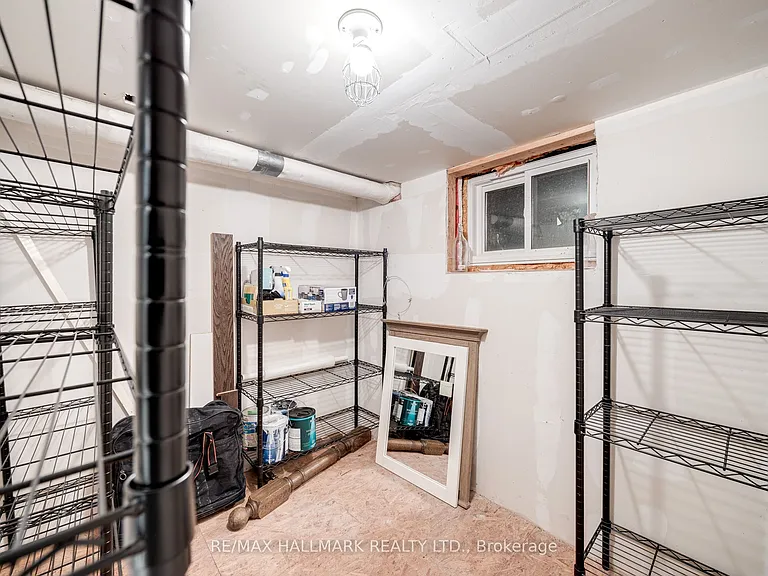 15 McNairn Ave — Photo 34