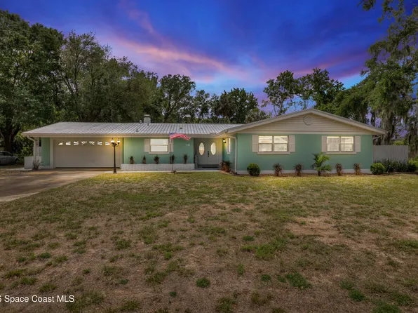 48 Fairglen Dr, Titusville, FL 32796