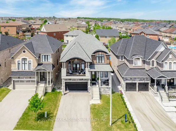 1376 Lawson St, Innisfil, ON L9S 0N7