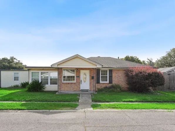 871 Grove Ave, Harahan, LA 70123