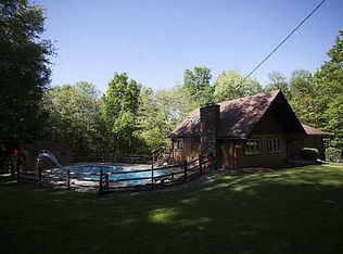 253 Steiner Bridge Rd, Valencia, PA 16059