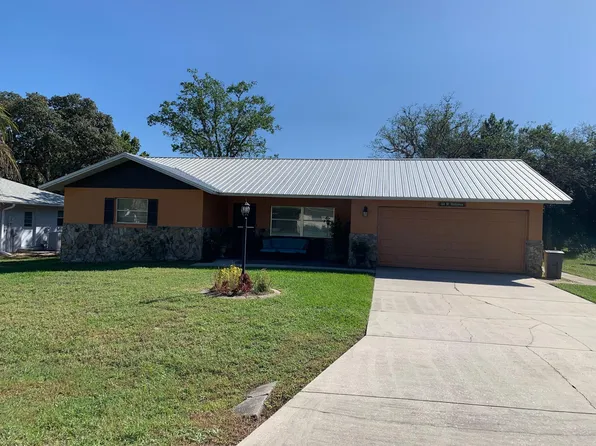 114 W Hollyfern Pl, Beverly Hills, FL 34465