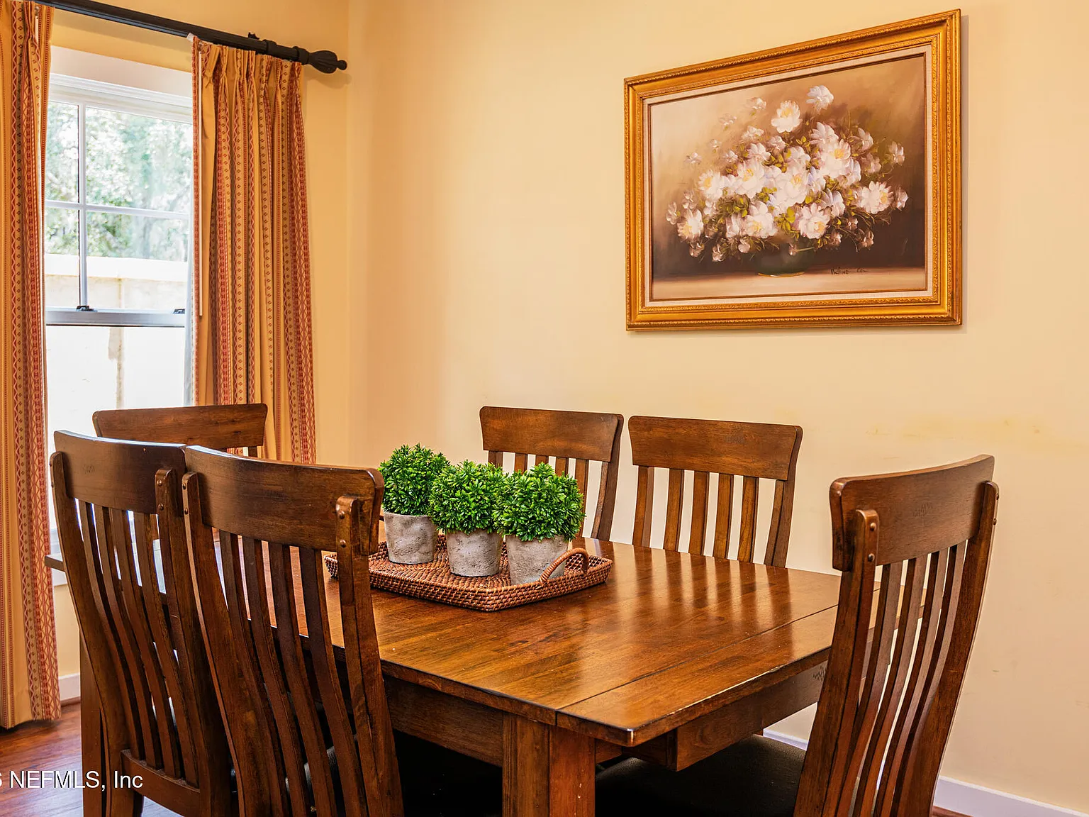 2 bed, 2.0 bath, 1332 sqft, $4,200 — Photo 4