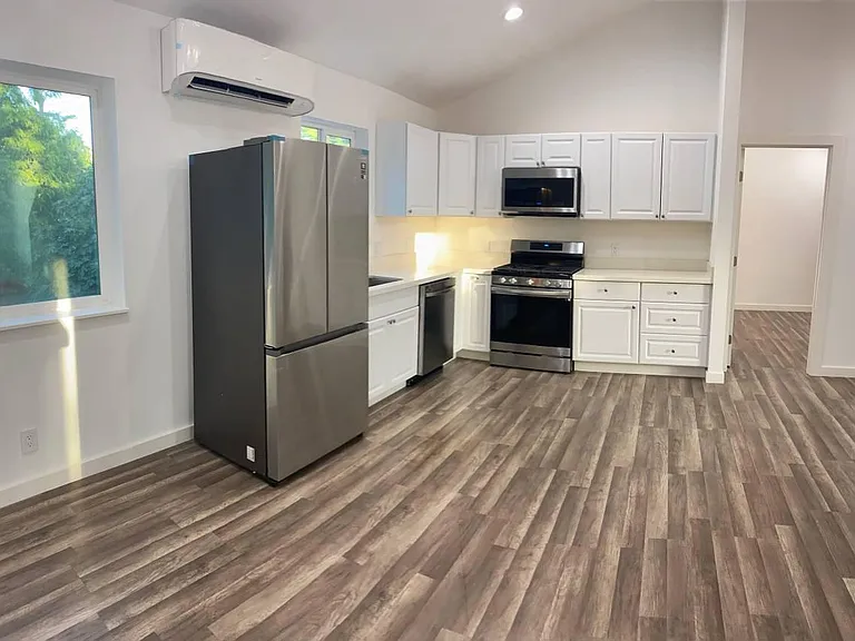210 Burney St — Photo 13