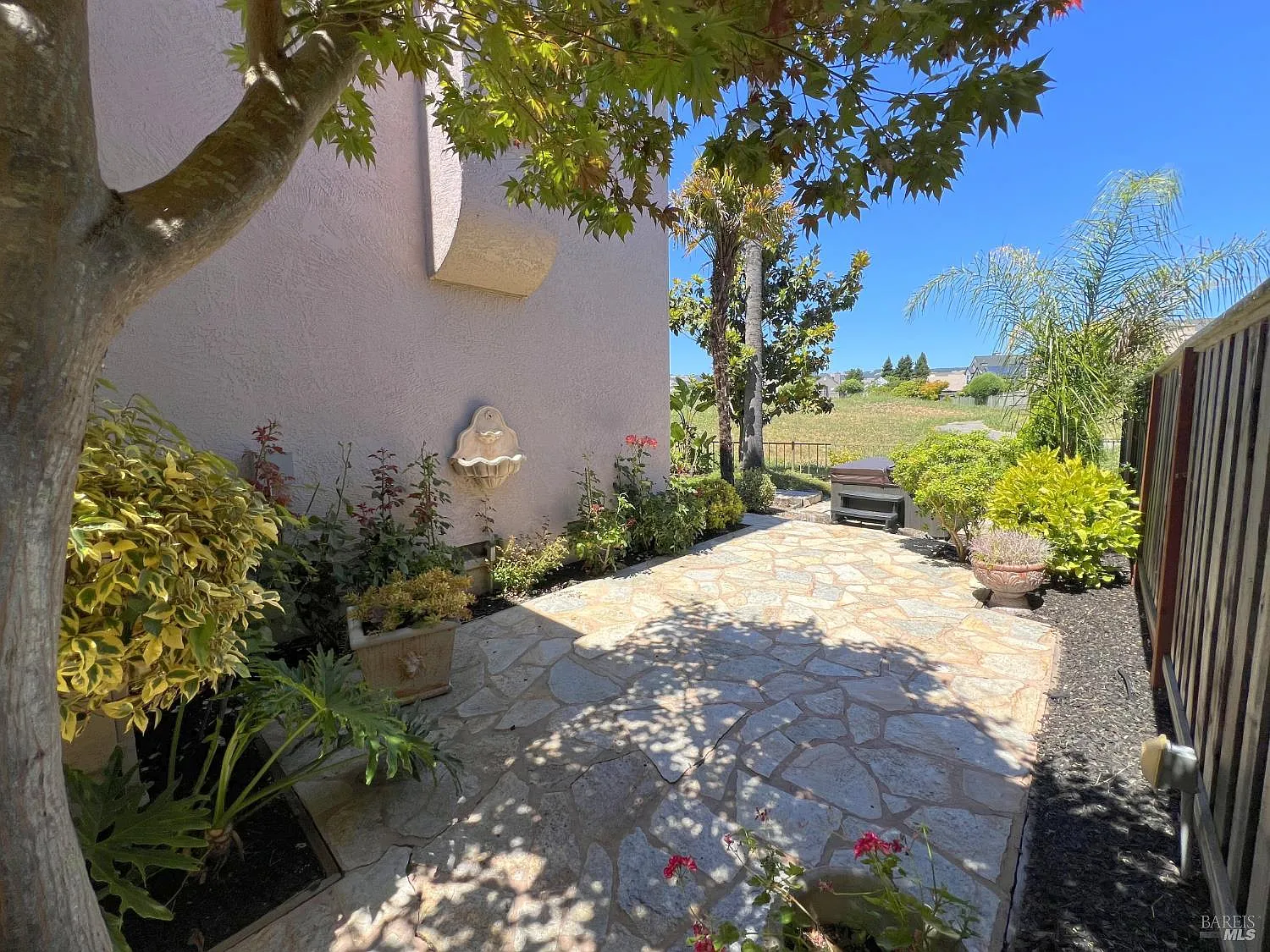 2147 Falcon Ridge Drive - Photo 3