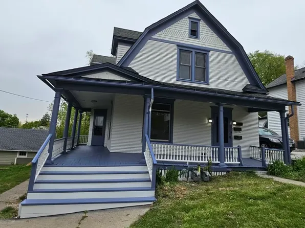 403 Hill St APT 3, East Dundee, IL 60118