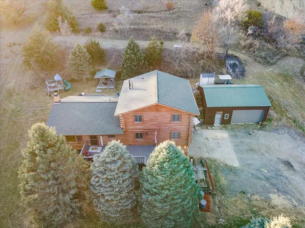 19770 Mynster Springs Rd, Council Bluffs, IA 51503