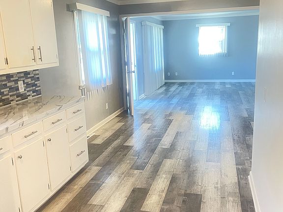 4th image of 214 Sherri Ln