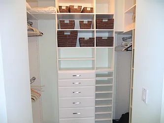 Sold by Barlavi Inc.