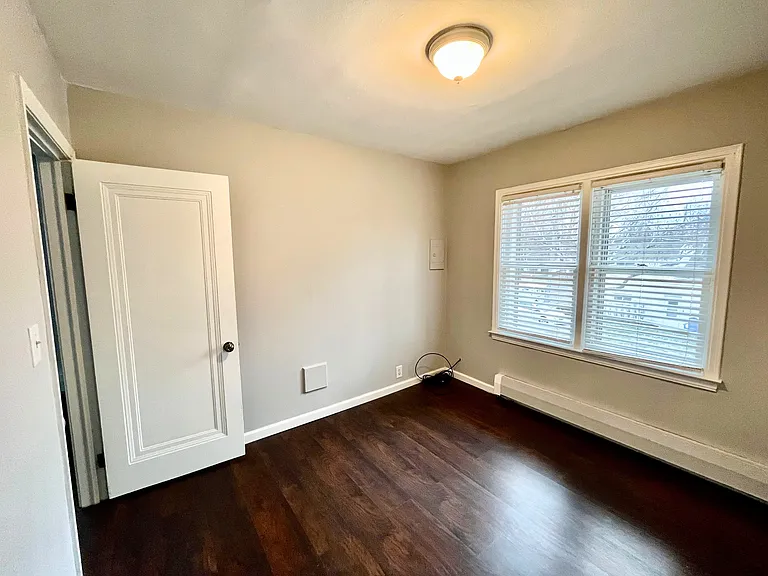 62 Madison Ct #4 — Photo 14