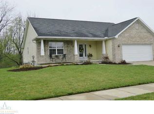 11687 Gold Fields Dr, Grand Ledge, MI 48837