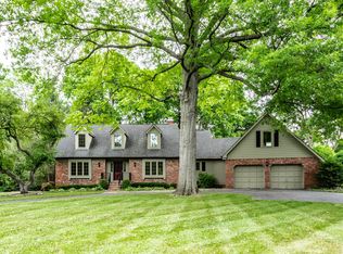 615 Mulberry St, Zionsville, IN 46077