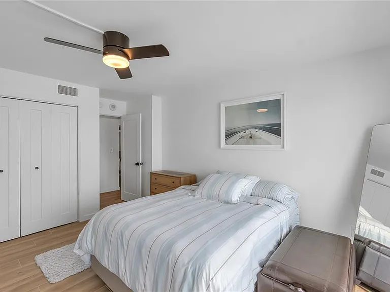 2301 Gulf Of Mexico Dr #102N — Photo 31
