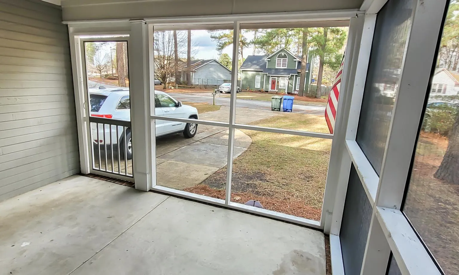 3 bed, 1300 sqft, $1,700 — Photo 4