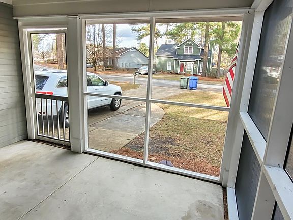 4th image of 3987 Loufield Dr