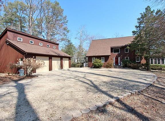 2nd image of 389 Sawmill Cove Dr