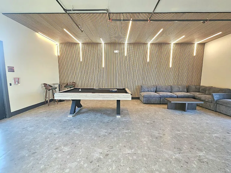 14 Livingston St #YI56 — Photo 9