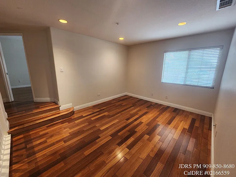 15752 Home Ct — Photo 10