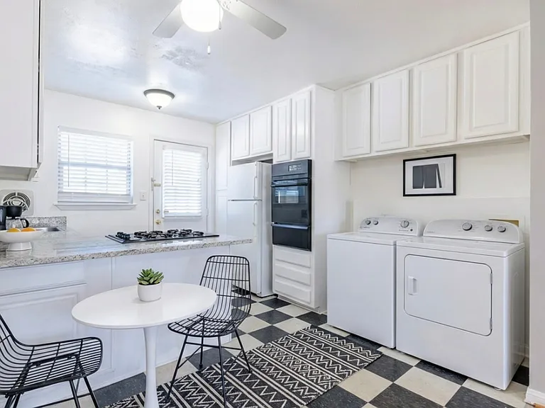 Peachtree Hills Court | Where Atlanta's Energy Meets Timeless Charm — Photo 120