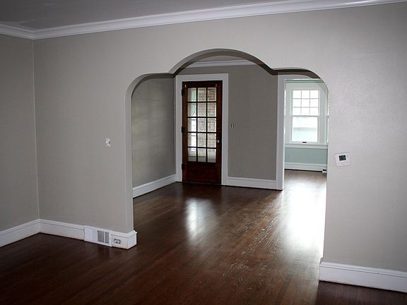 2nd image of 1076 S Brunswick Ave