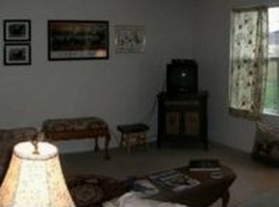 625 Canoe Creek Dr, Henderson, KY 42420