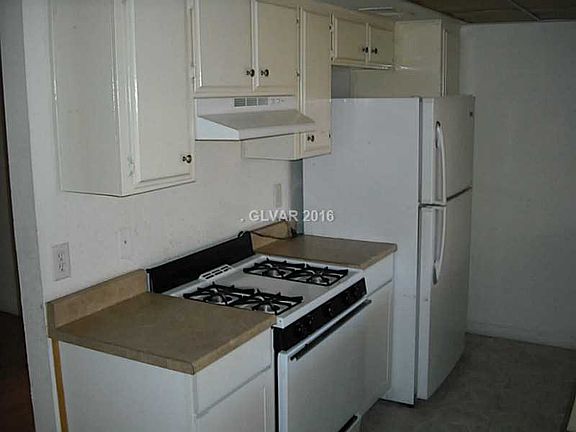 3rd image of 1405 Vegas Valley Dr #334