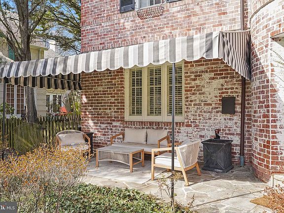 2nd image of 212 Saint Dunstans Rd