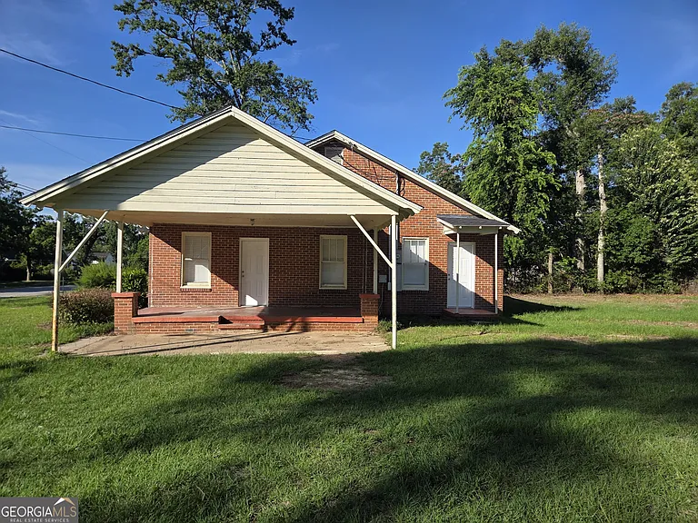 701 Green St — Photo 2