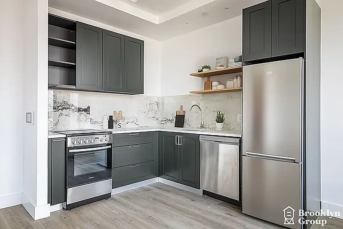 310 Grand Concourse — Photo 2