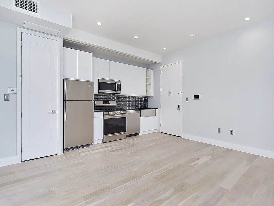 2nd image of 283 Court St #2B