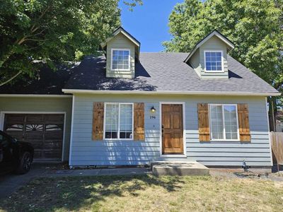 196 W Park St, Grants Pass, OR, 97527
