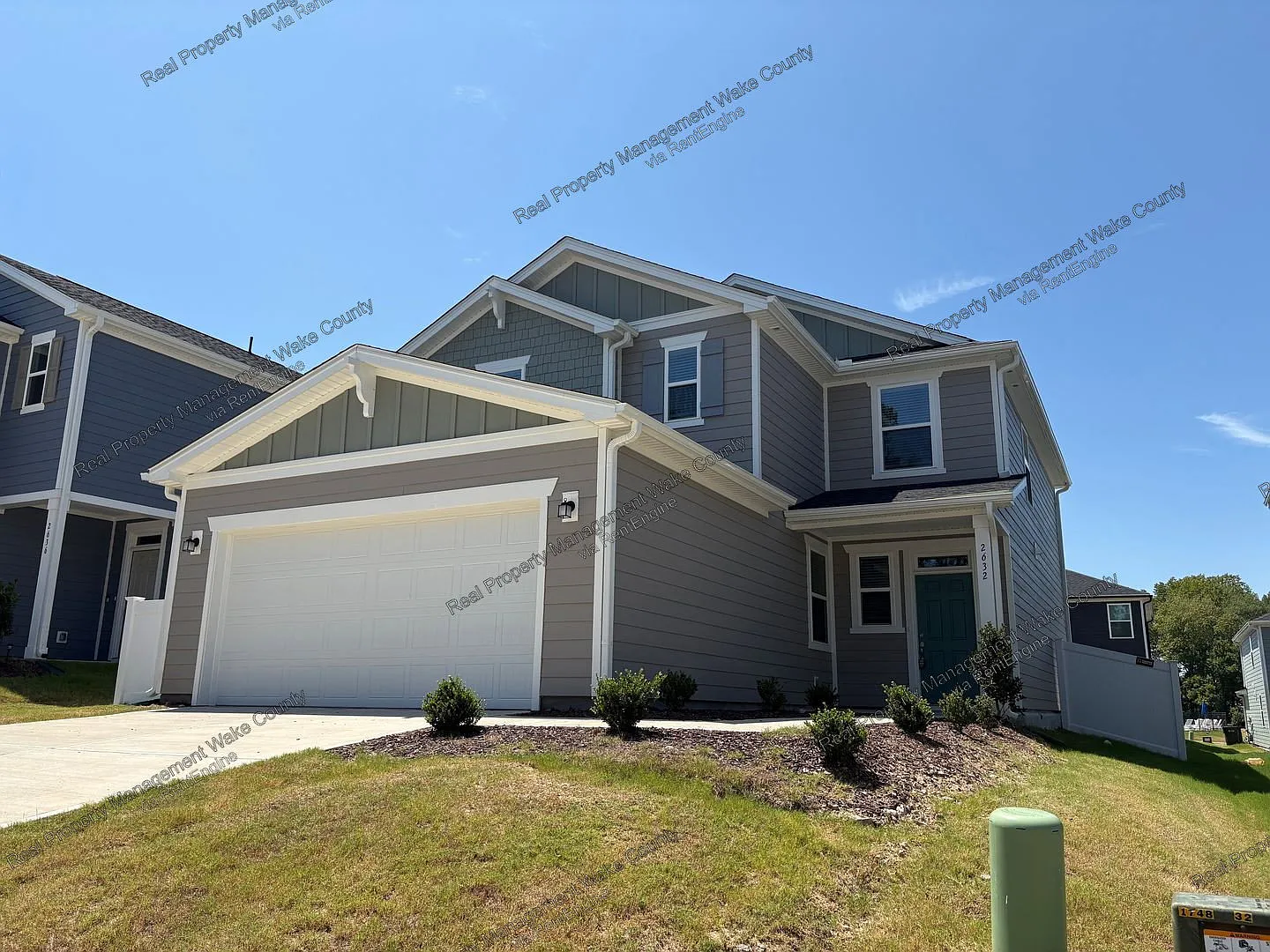3 bed, 2.5 bath, 2277 sqft, $2,075 — Photo 2
