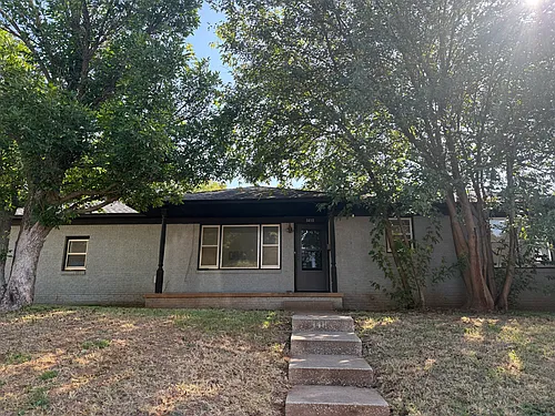 1410 N Ash St Photo 1