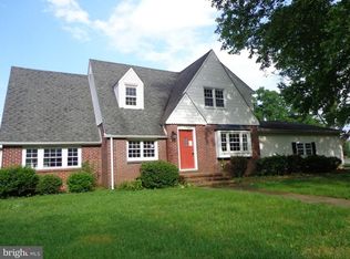 264 Washington Dr, Pennsville, NJ 08070